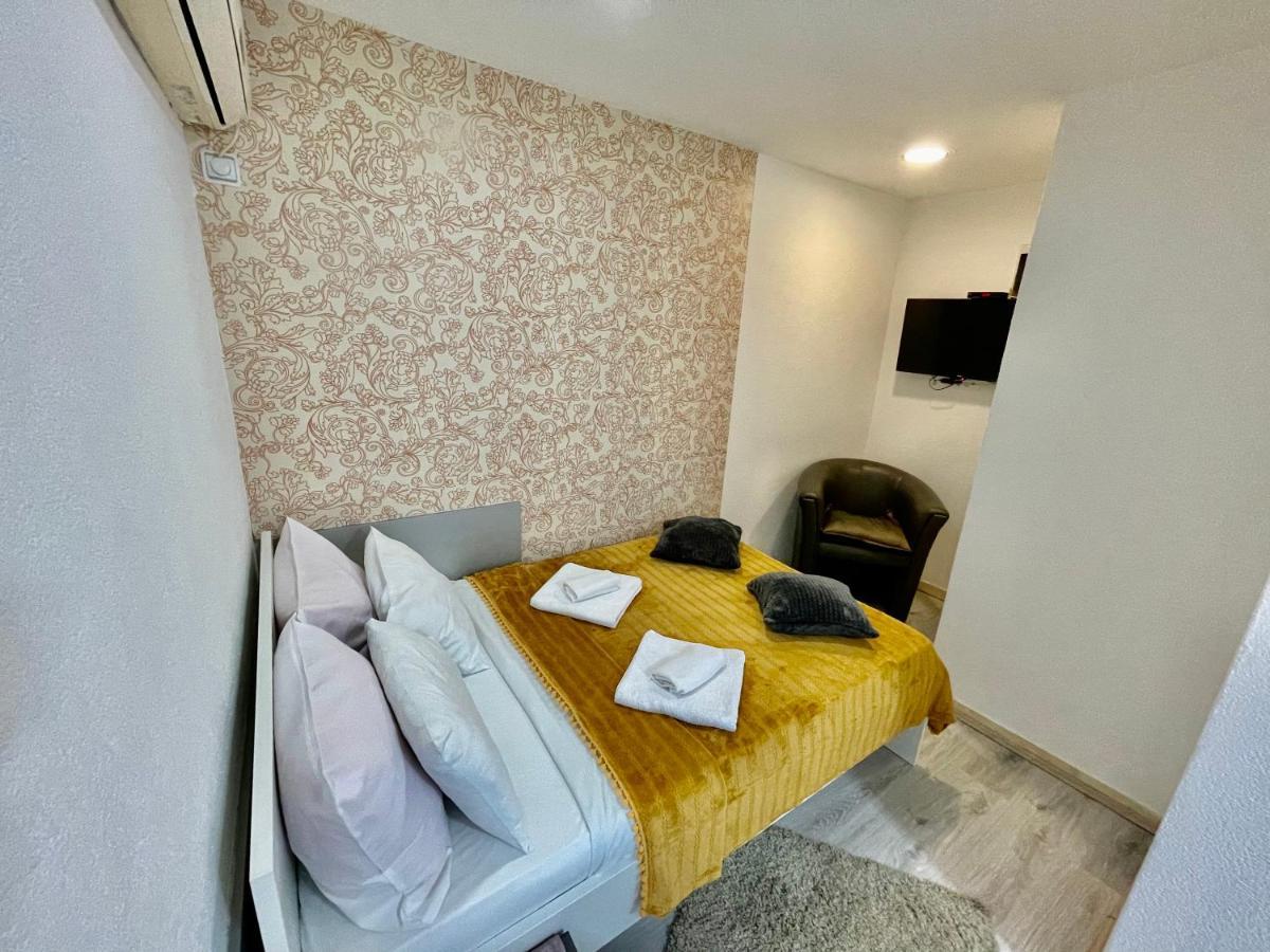 Apartmani Aleksandra U Centru Grada Kragujevac Zewnętrze zdjęcie