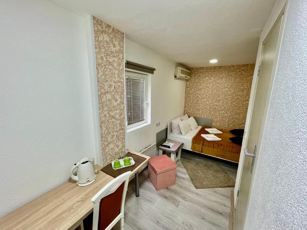 Apartmani Aleksandra U Centru Grada Kragujevac Zewnętrze zdjęcie
