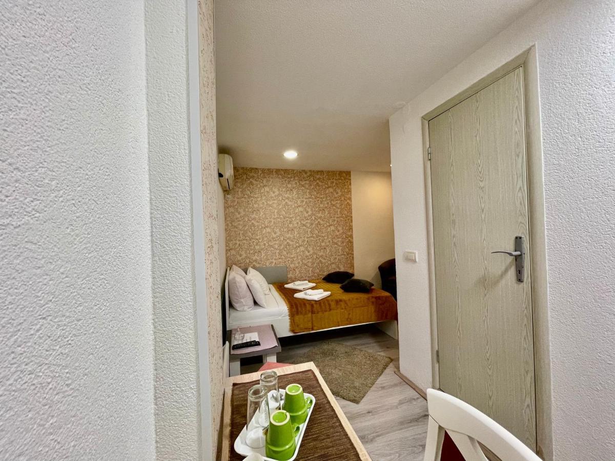 Apartmani Aleksandra U Centru Grada Kragujevac Zewnętrze zdjęcie