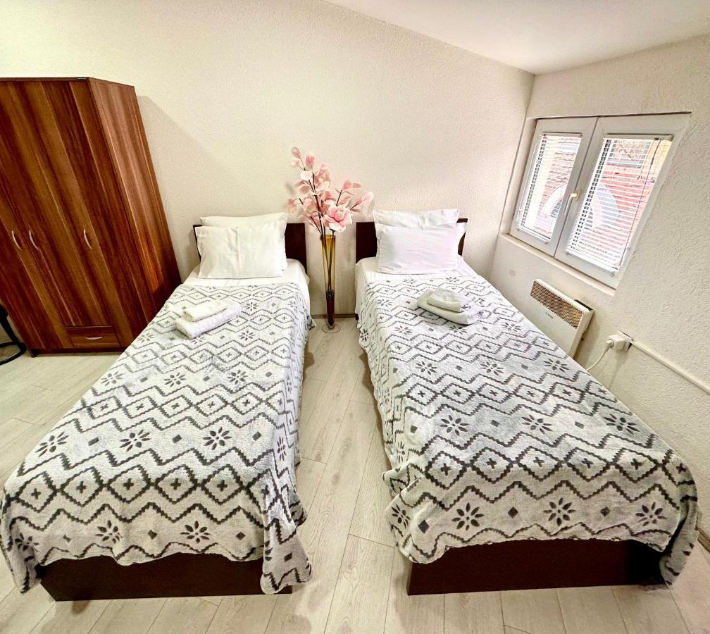 Apartmani Aleksandra U Centru Grada Kragujevac Zewnętrze zdjęcie