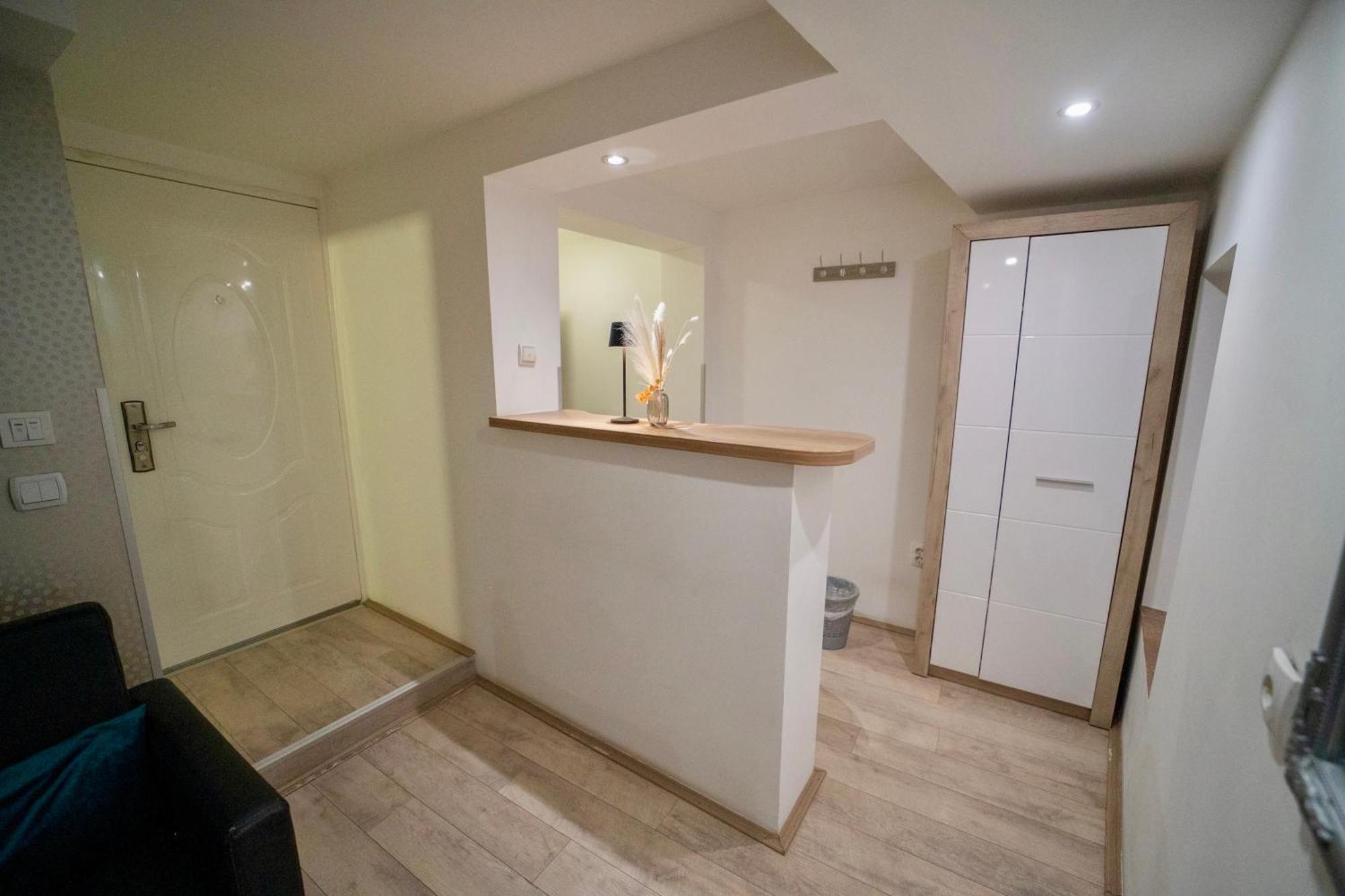 Apartmani Aleksandra U Centru Grada Kragujevac Zewnętrze zdjęcie
